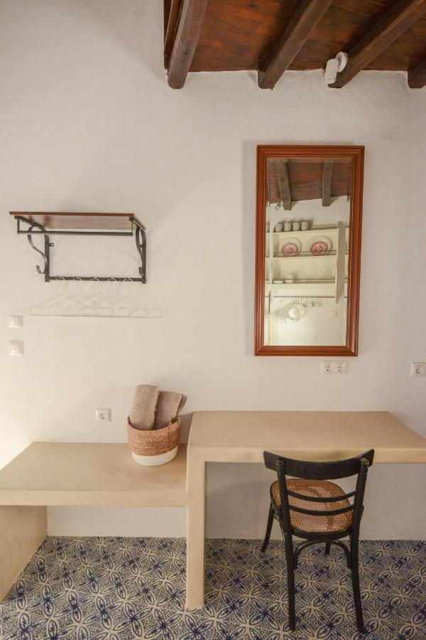 פלאקה Castrum Traditional Sunset Suites מראה חיצוני תמונה