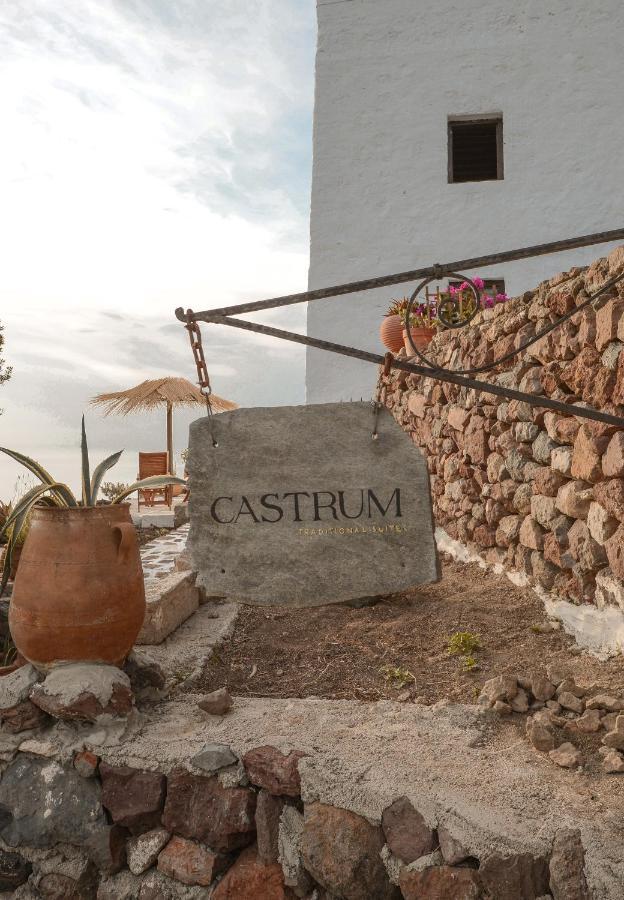 פלאקה Castrum Traditional Sunset Suites מראה חיצוני תמונה